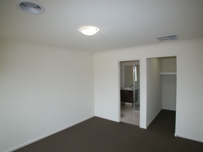 14 Balerno Way, Mernda VIC 3754