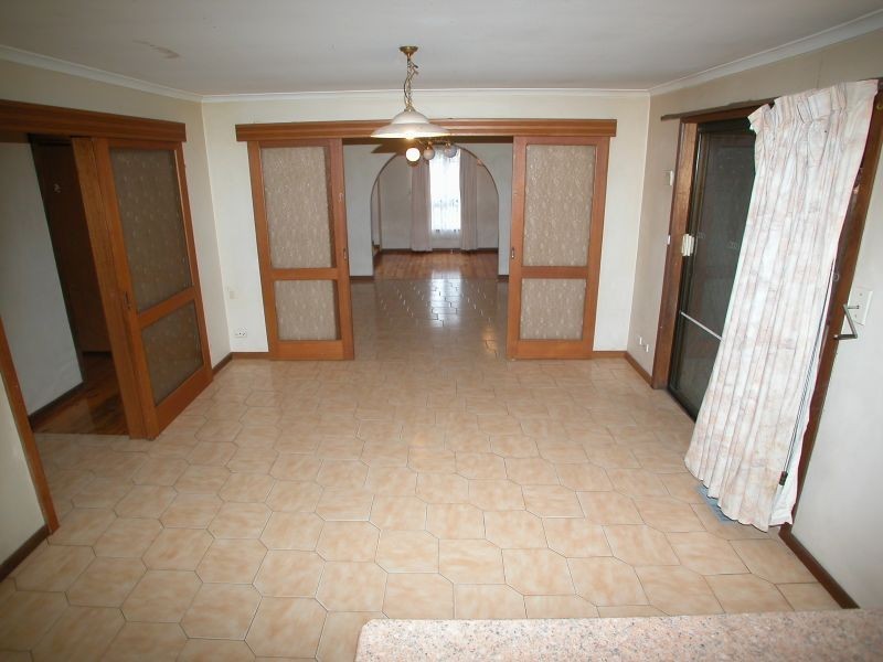 156 Roycroft Avenue, Mill Park VIC 3082