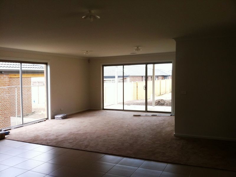 8 Plantation Avenue, Mernda VIC 3754