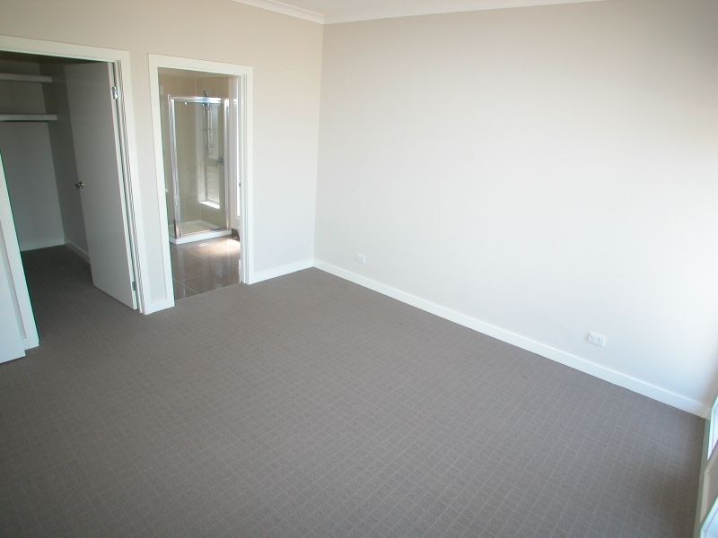 30 Jackaroo Street, Mernda VIC 3754