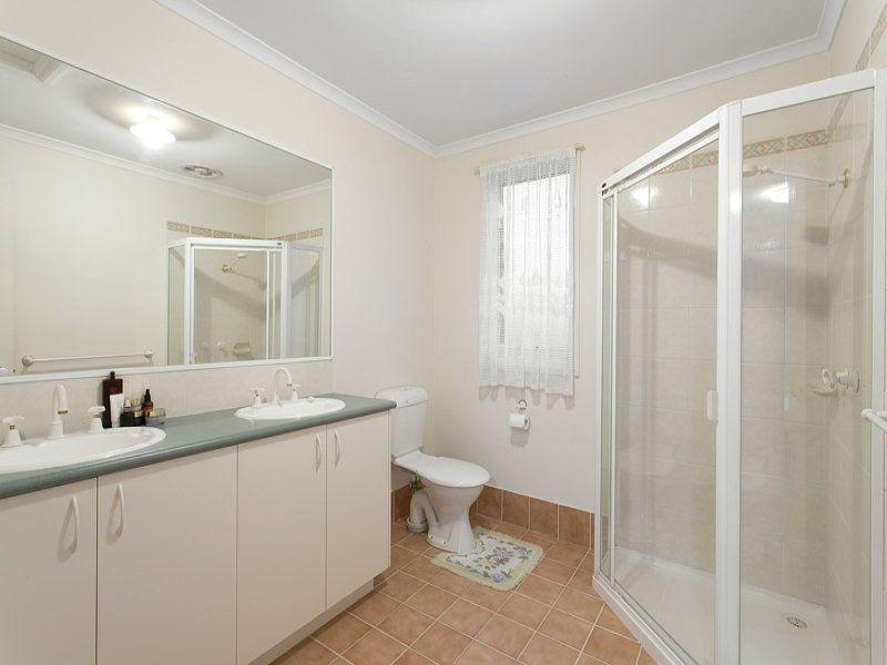 18 Bramble Crescent, Bundoora VIC 3083