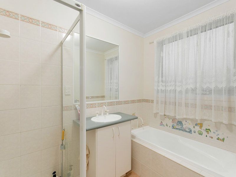 18 Bramble Crescent, Bundoora VIC 3083