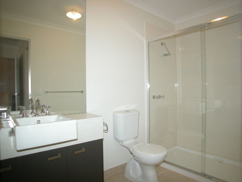 24 Pimpinella Pass, Mernda VIC 3754