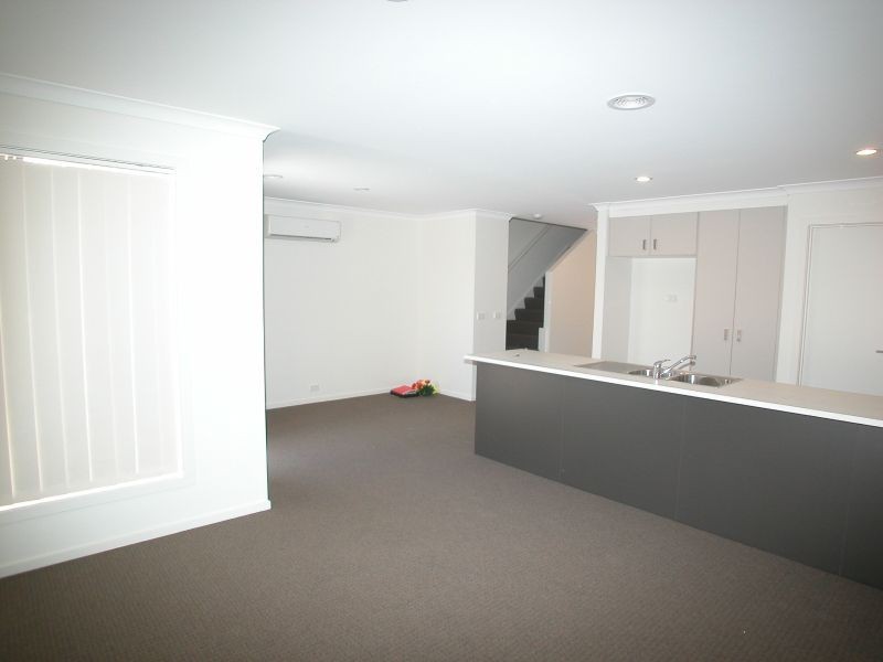 24 Pimpinella Pass, Mernda VIC 3754