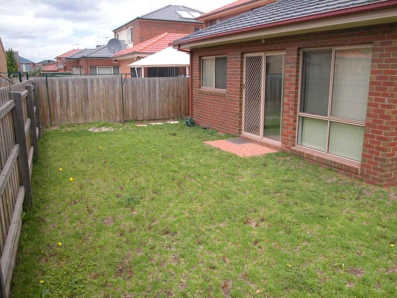 16 Lemon Gum Parade, Bundoora VIC 3083