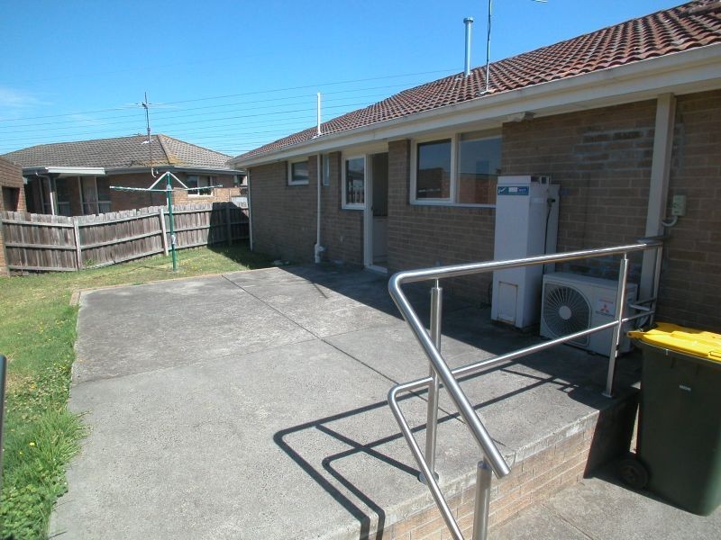 12 Cleveland Street, Thomastown VIC 3074