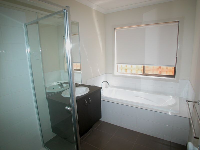 6 Marlowe Grange, Mernda VIC 3754