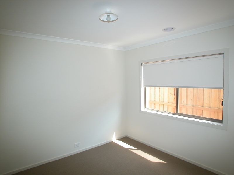 6 Marlowe Grange, Mernda VIC 3754