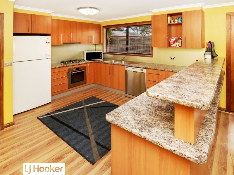 6 Parklea Court, Mill Park VIC 3082