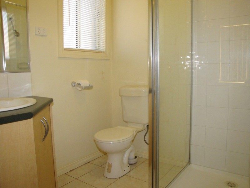 4 Fuschia Grove, South Morang VIC 3752