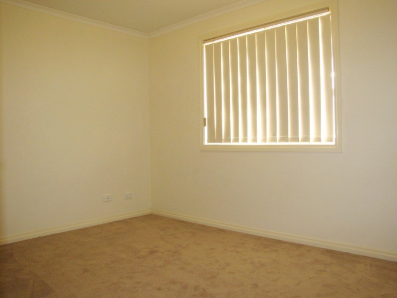 4 Fuschia Grove, South Morang VIC 3752