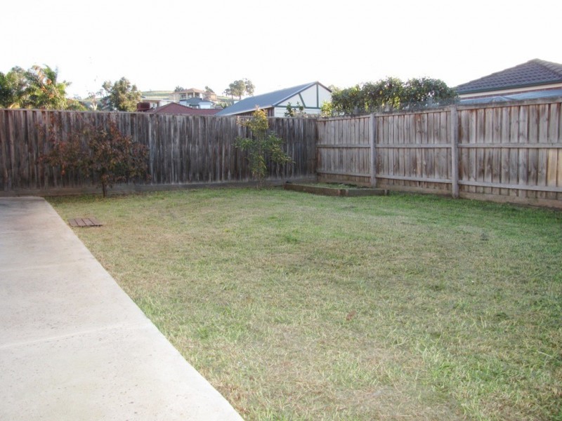 4 Fuschia Grove, South Morang VIC 3752