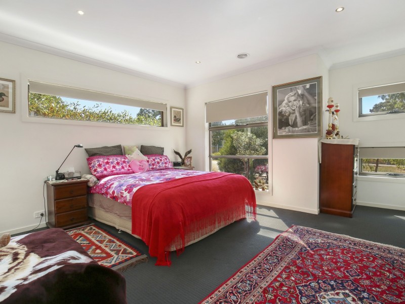 12 Pimpinella Pass, Mernda VIC 3754