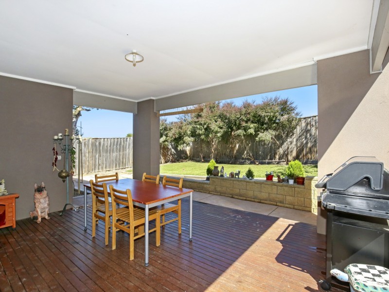 12 Pimpinella Pass, Mernda VIC 3754