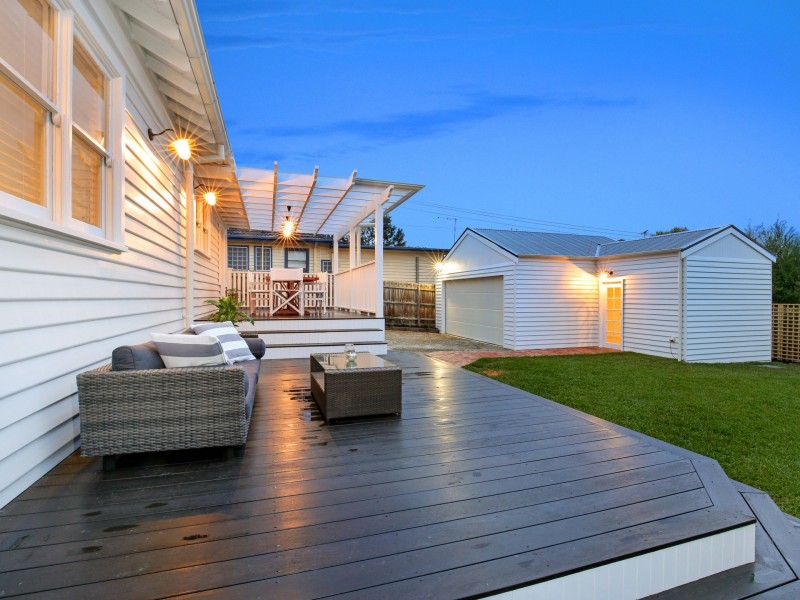 37 Yallambie Road, Macleod VIC 3085