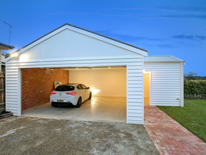 37 Yallambie Road, Macleod VIC 3085