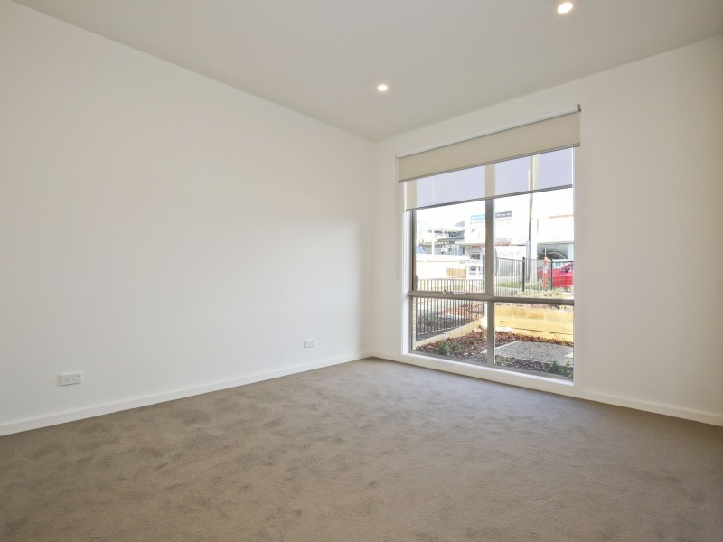 Unit 8/90 – 92 Watsonia Road, Watsonia VIC 3087