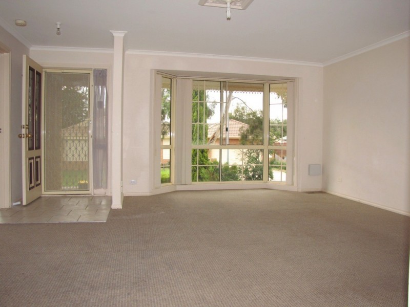 3 Kiernan Close, Mill Park VIC 3082