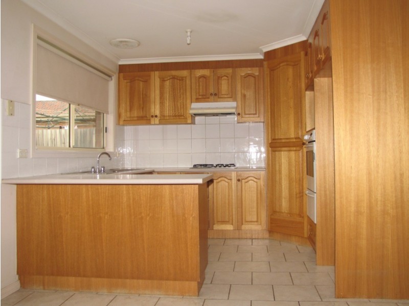 3 Kiernan Close, Mill Park VIC 3082