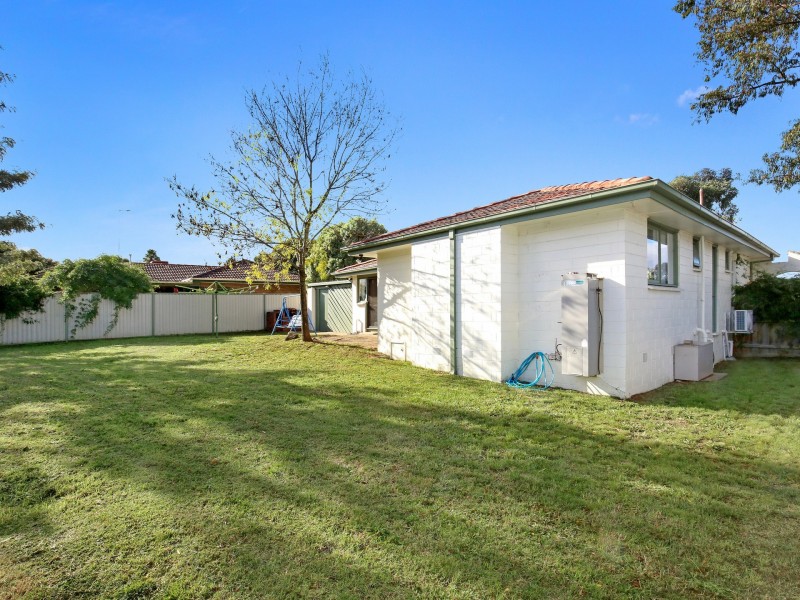9 Higgs Avenue, Mill Park VIC 3082