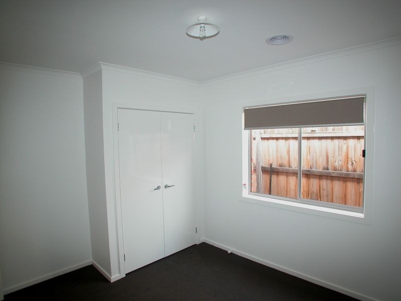 54 Grange Drive, South Morang VIC 3752