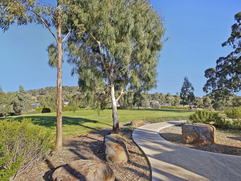 11 Kage Grove, Mernda VIC 3754