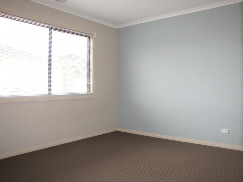 1 Bushmans Walk, South Morang VIC 3752
