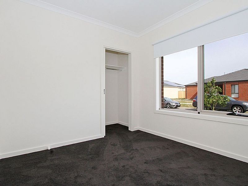 43 Hollaway Drive, Mernda VIC 3754