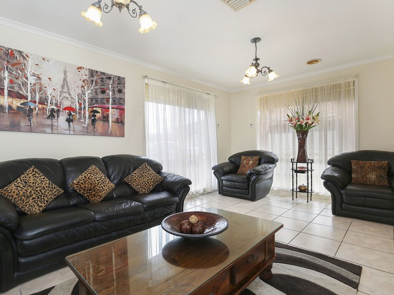 12 Parkview Court, Lalor VIC 3075