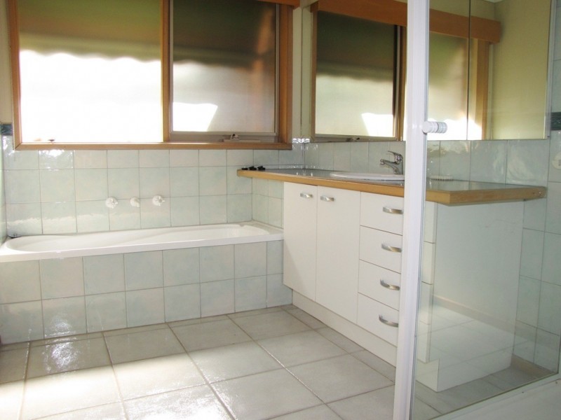 3 Cecil Court, South Morang VIC 3752