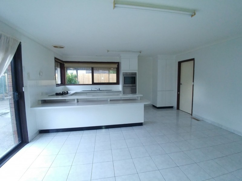 16 Cabernet Crescent, Bundoora VIC 3083