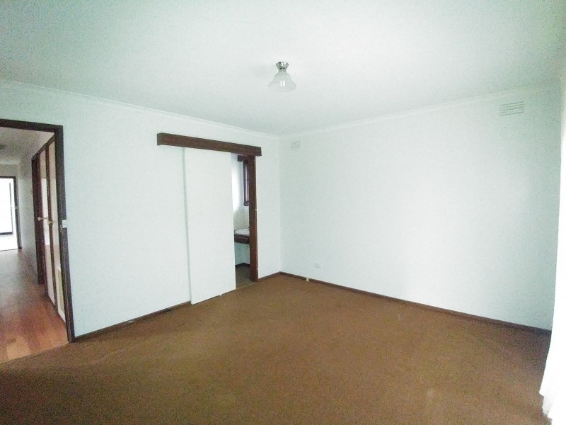 16 Cabernet Crescent, Bundoora VIC 3083