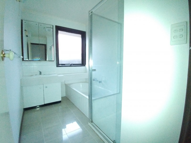 16 Cabernet Crescent, Bundoora VIC 3083