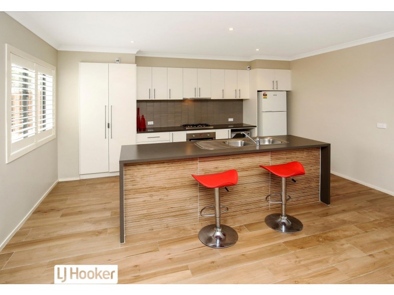 10 Pin Oak Mews, Epping VIC 3076