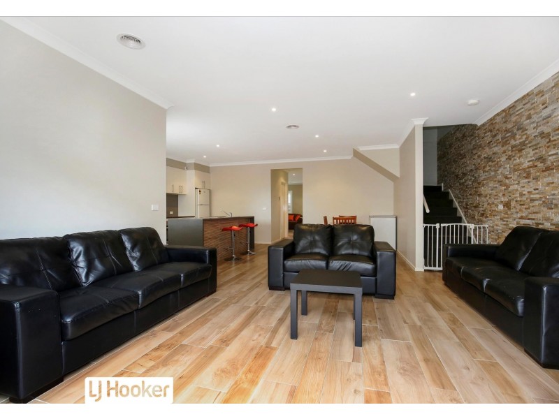 10 Pin Oak Mews, Epping VIC 3076