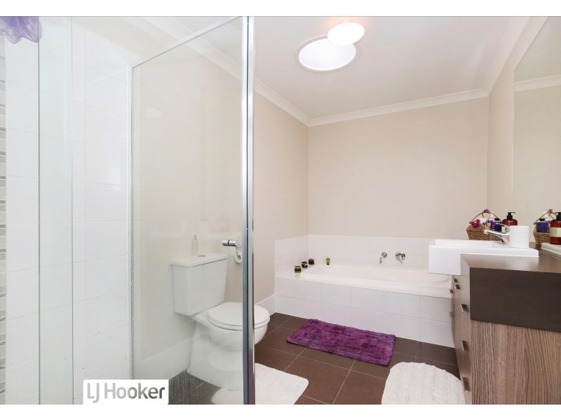 10 Pin Oak Mews, Epping VIC 3076