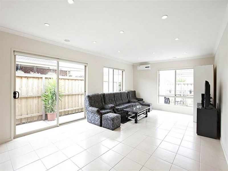 4 Larnook Place, South Morang VIC 3752