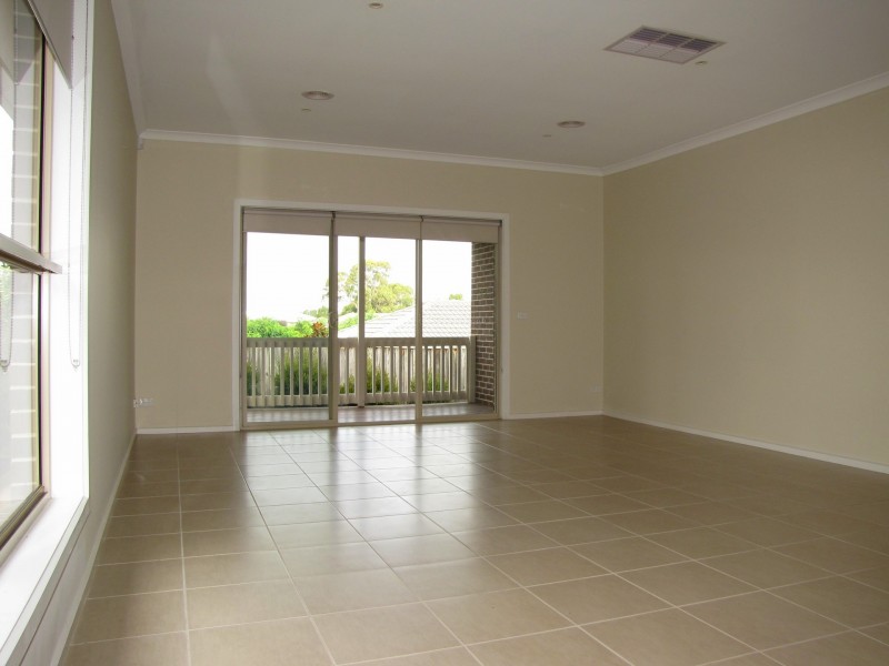 5 Coulthard Crescent, Doreen VIC 3754