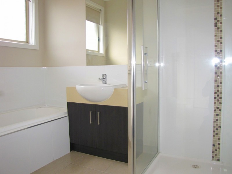 5 Coulthard Crescent, Doreen VIC 3754