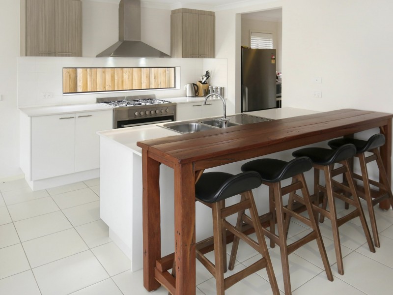 16 Morinda Way, Doreen VIC 3754