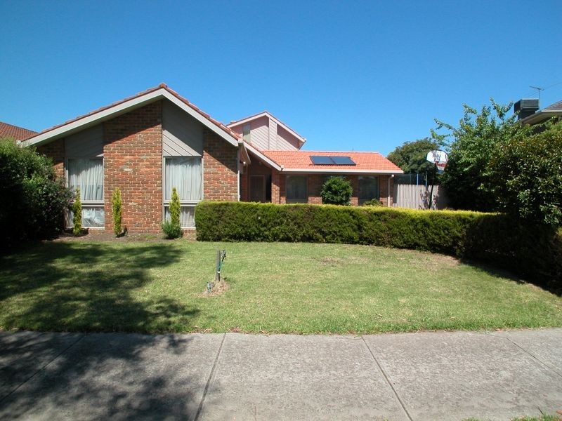 29 Mirbelia Crescent, Mill Park VIC 3082