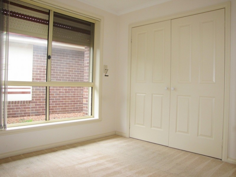 2/7 Sydney Crescent, Lalor VIC 3075