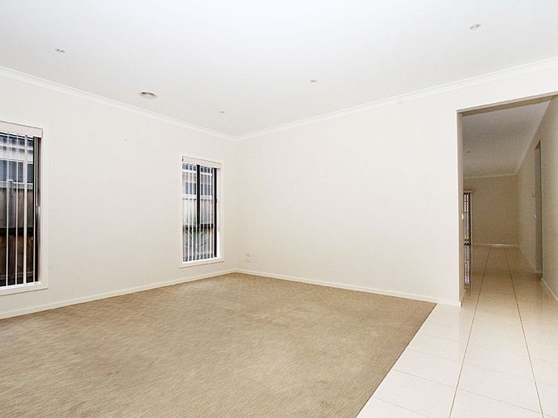 72 Tuross Crescent, South Morang VIC 3752