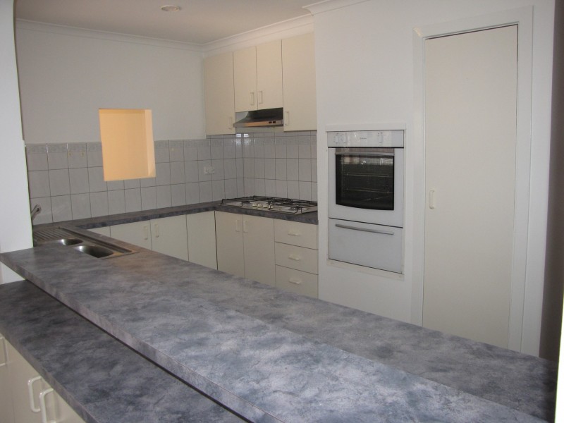 5 Karen Court, Mill Park VIC 3082