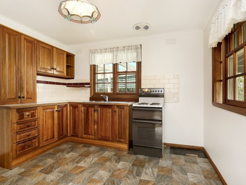 6 McGlynn Avenue, South Morang VIC 3752