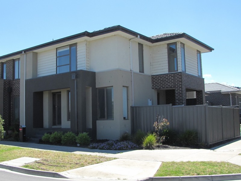 11 Cantona Parkway, Mernda VIC 3754