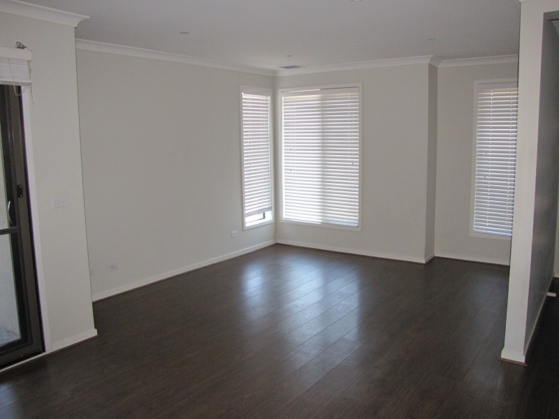 11 Cantona Parkway, Mernda VIC 3754