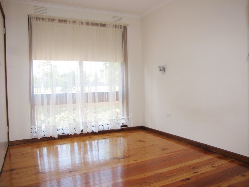 39 Wedge Street, Epping VIC 3076