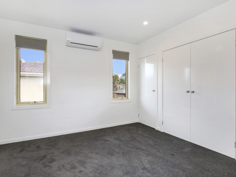 11 McGlynn Avenue, South Morang VIC 3752