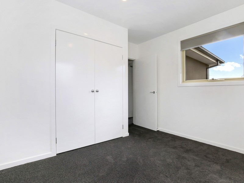 11 McGlynn Avenue, South Morang VIC 3752